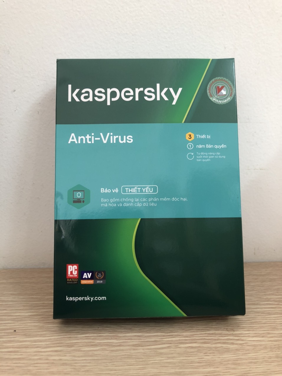 Phần mềm diệt Virus Kaspersky Anti Virus Cho 3 Máy Tính - KAV3U - Hàng chính hãng