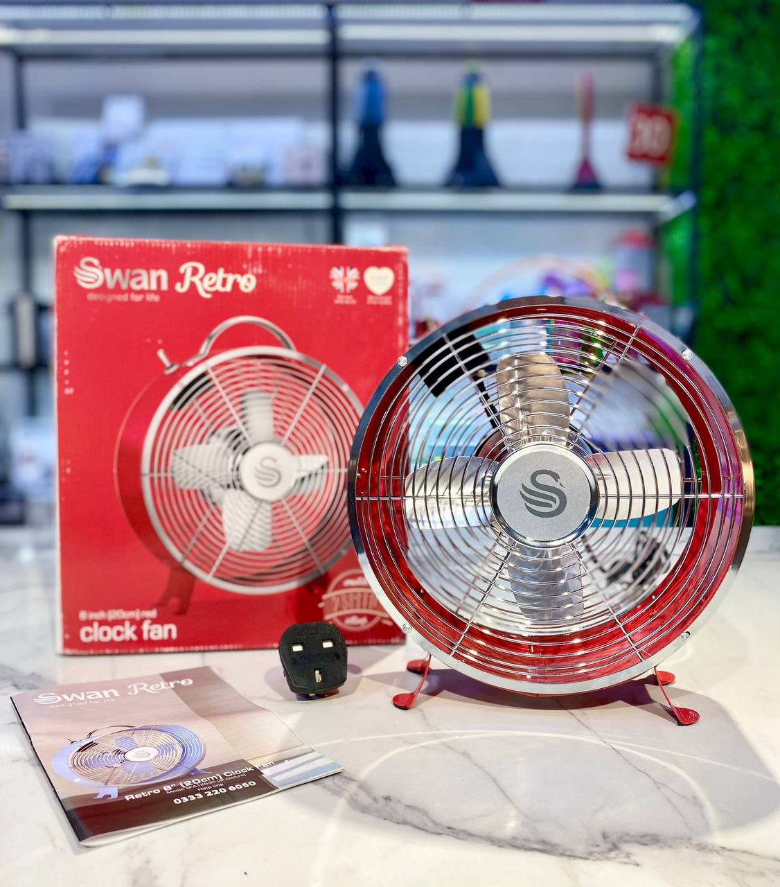 Quạt để bàn Swan Retro SFA12630RN 25W màu đỏ Hàng chính hãng