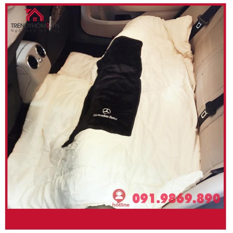Gối tựa lưng liền chăn 2 in 1 mercedes, Lexus gối tựa lưng trên xe , chăn gối cho xe hơi chất Nhung màu đen sang trọng