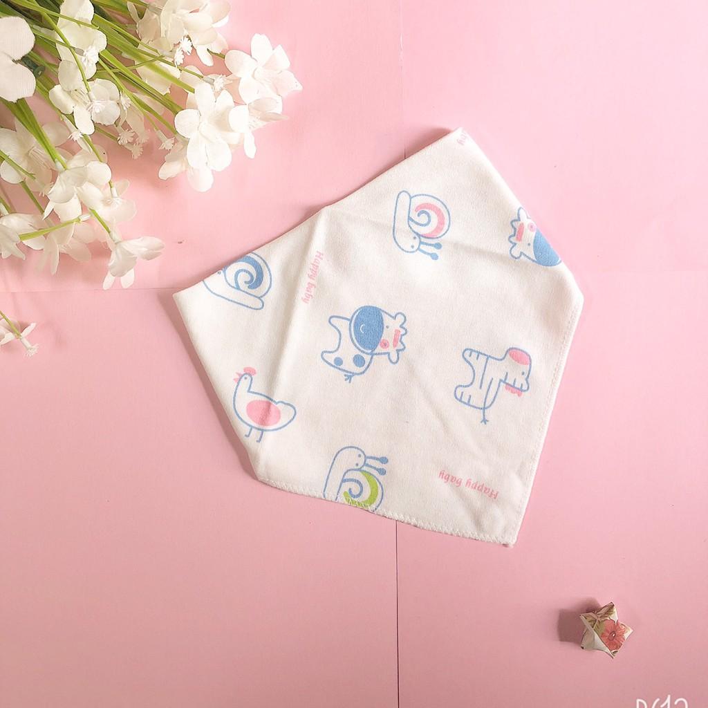 Khăn yếm tam giác 2 lớp cho bé chất liệu cotton mềm, có cúc bấm tiện lợi, nhiều họa tiết đáng yêu