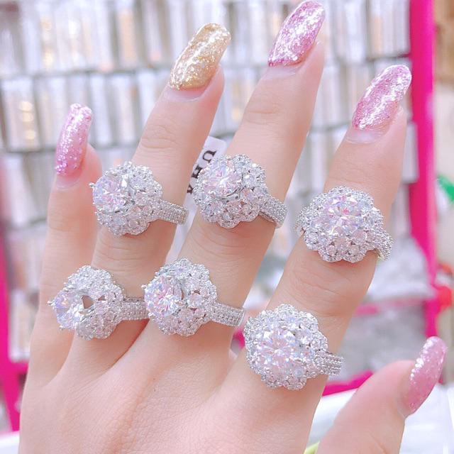 Nhẫn Nữ Hợp Kim Đính Đá