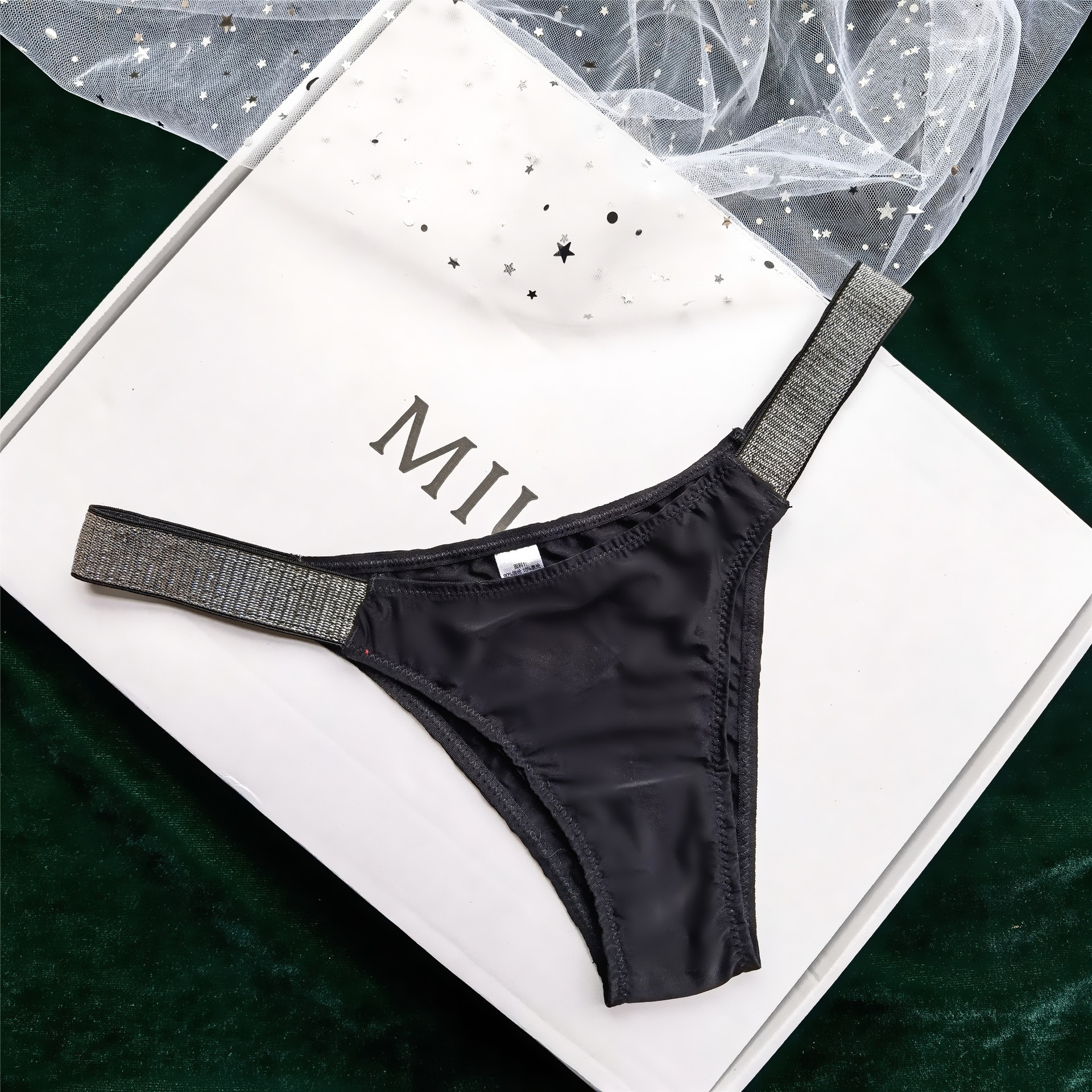 Quần Lót Nữ Sexy Chất Cotton Trơn Màu Thoáng Mát