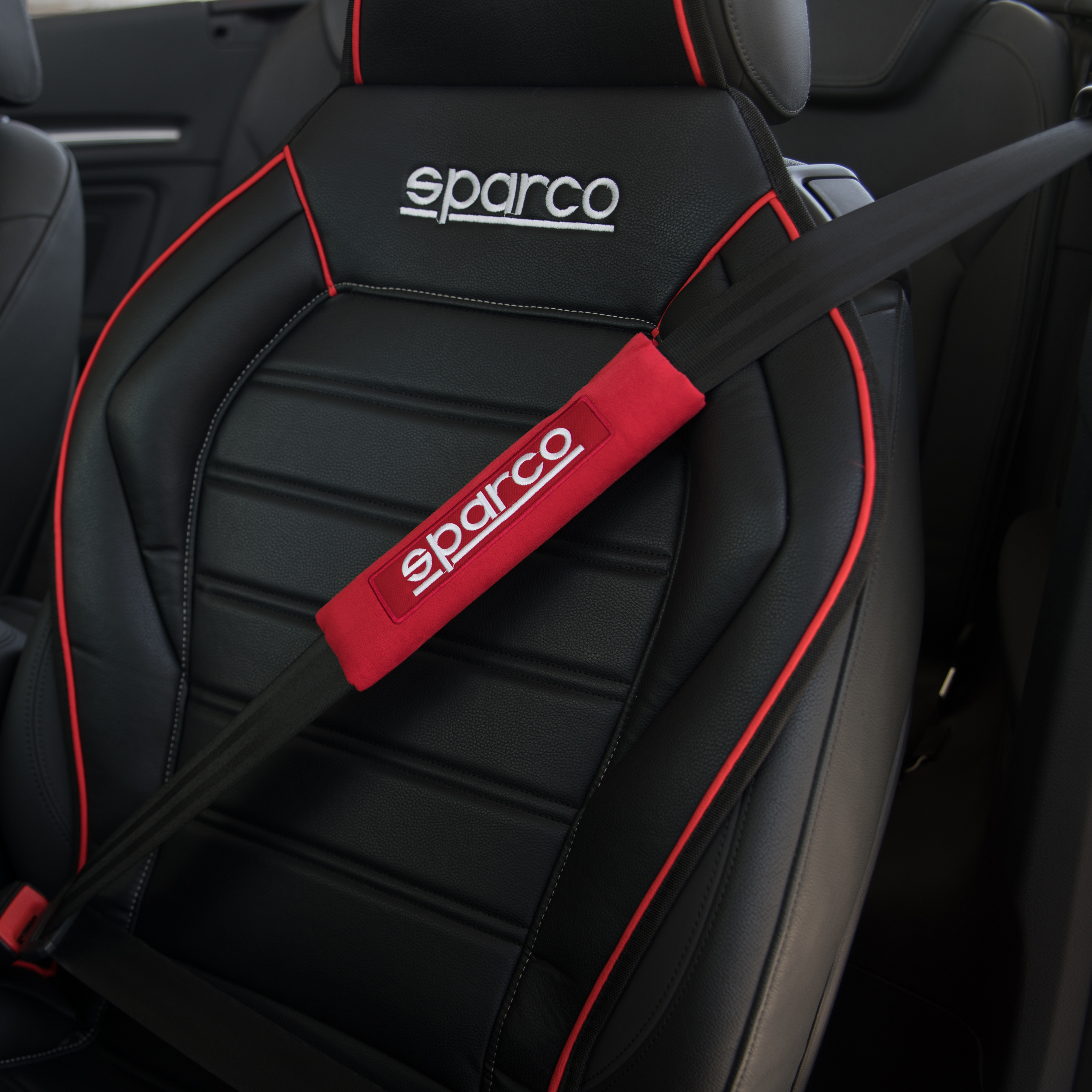 Đệm Seatbelt Sparco