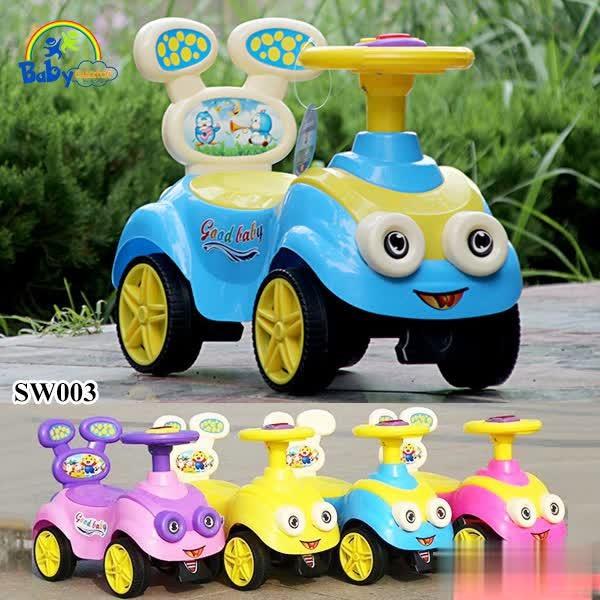 Xe chòi chân cho bé 2 tuổi BBT Global Sw003, xe chòi chân có nhạc Kiểu dáng Minion, có tiếng anh, bảo hành 3 tháng