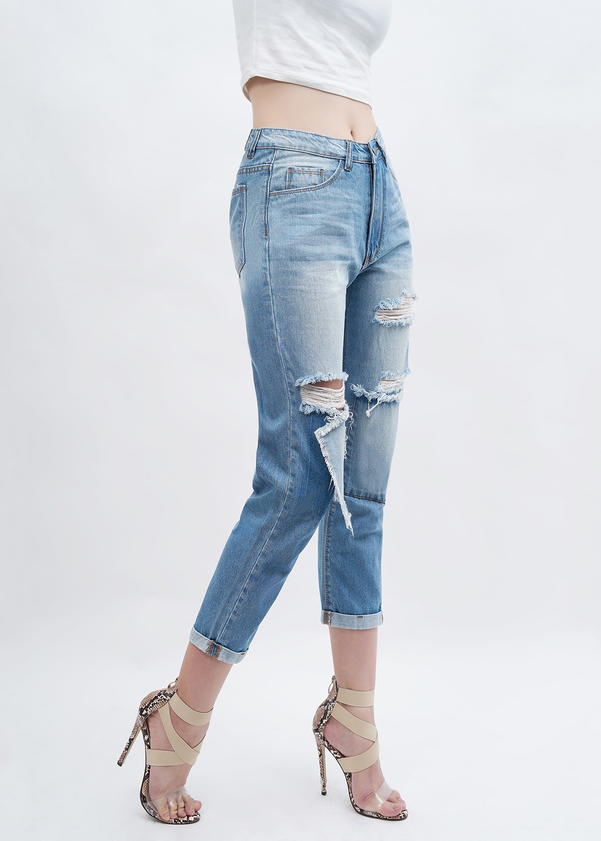 Quần jean nữ boyfriend AAA JEANS  rách xanh nhạt