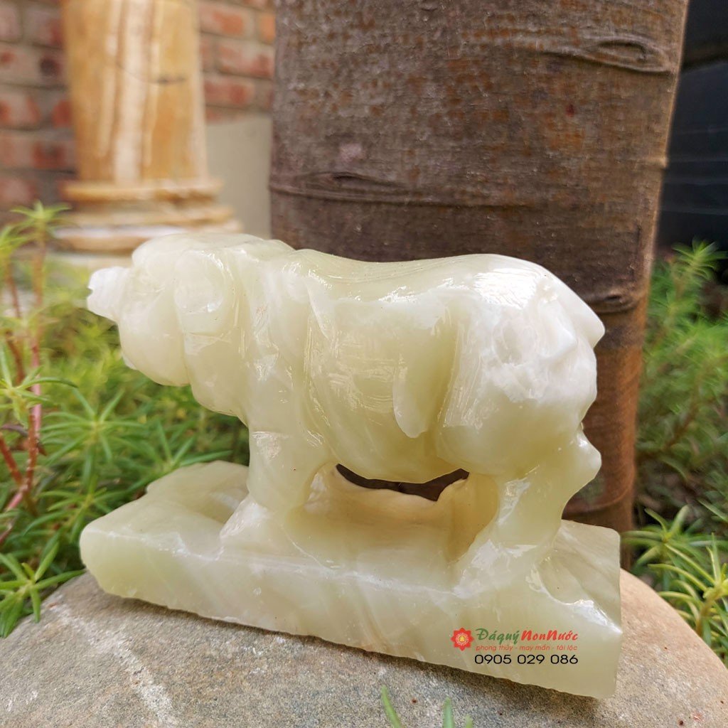 Tượng lợn đá 12 con giáp phong thủy đá ngọc Pakistan 10cm đá Non Nước