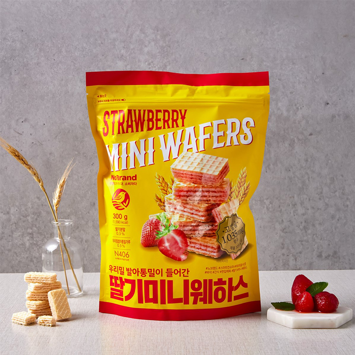 Bánh Xốp Mini Vị Dâu Size Jumbo No Brand Túi Zip 300g