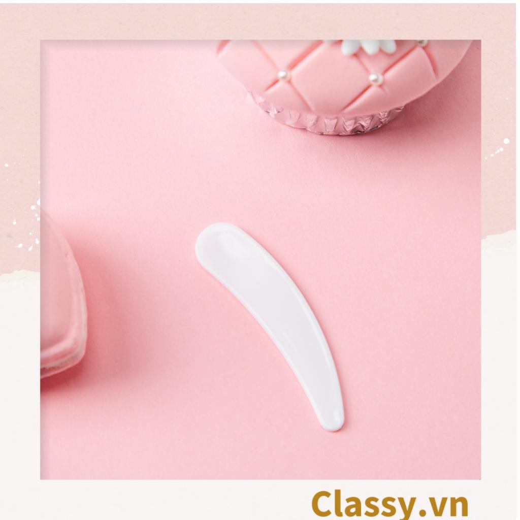 Dụng cụ lấy kem  Classy bằng nhựa hình cái muỗng, dùng trong trang điểm, dưỡng da PK1285