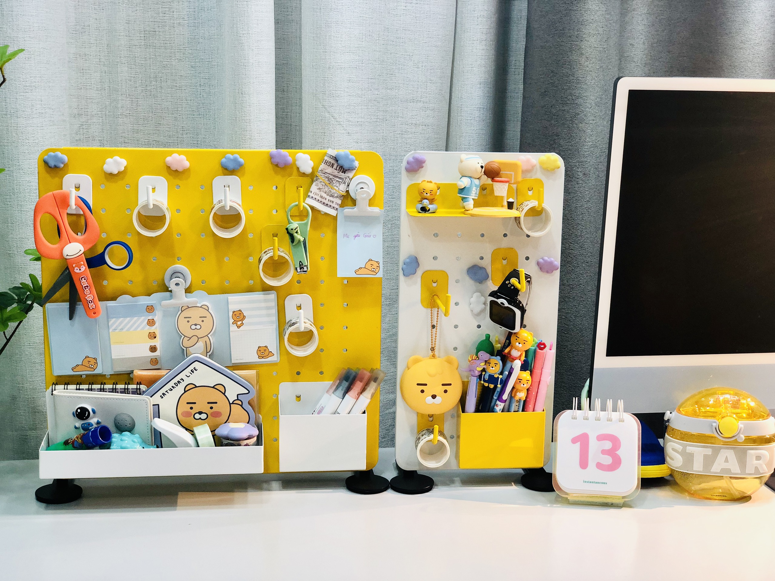 Chân đứng đặt bàn + chân kẹp bàn + móc U vách ngăn Dola Home - Phụ kiện bảng Pegboard