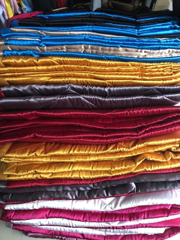 Mền/chăn phi bóng chần bông nhiều màu (KHÔNG áo nằm, KHÔNG áo ôm, KHÔNG tấm drap). Mền phi bóng. Mền phi lụa. Chăn phi lụa. 