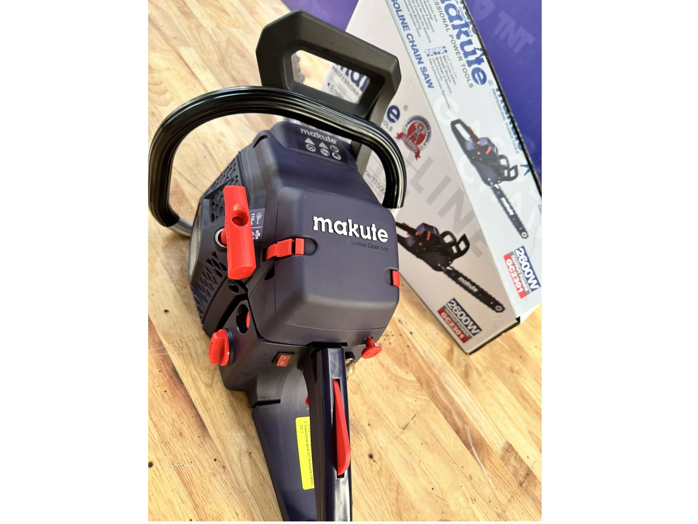 MÁY CƯA XÍCH XĂNG 2600W 520MM MAKUTE GC2301- HÀNG CHÍNH HÃNG