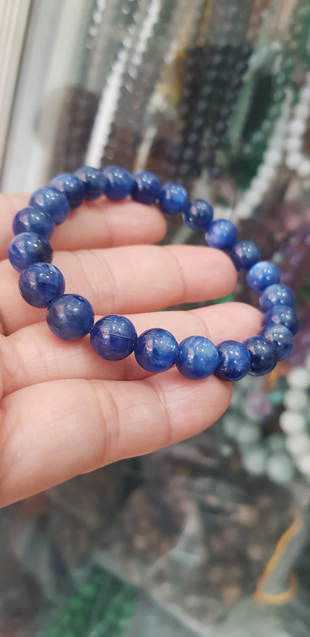 Vòng tay nữ đá  kyanite tự nhiên cao cấp hay đá Sapphire nước xanh dương Đậm bóng đẹp 8,5mm nữ mệnh Thủy mệnh Mộc đeo ạ