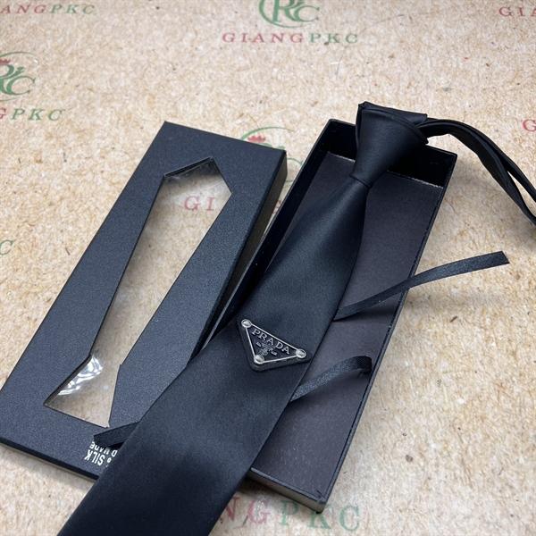 Cà vạt 6cm tự thắt màu đen vải lì Pra kèm hộp đựng mẫu 2023 Giangpkc