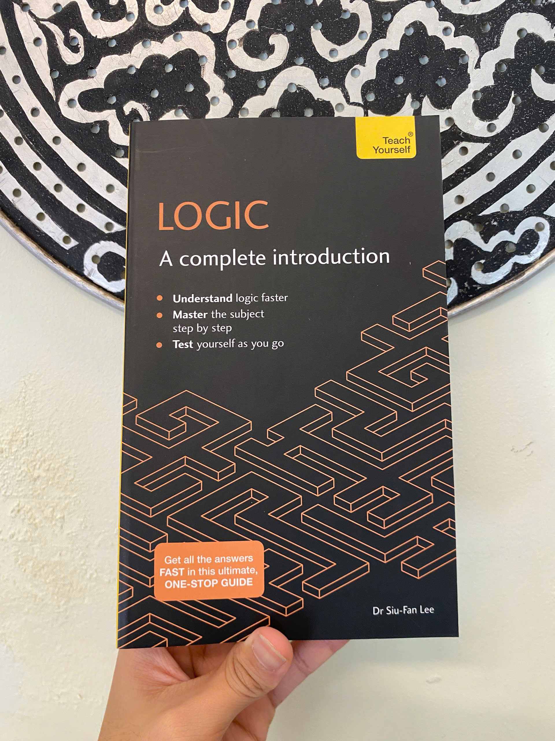 Sách - Logic: A Complete Introduction by Siu-Fan Lee | English Science Book - Sách ngoại văn