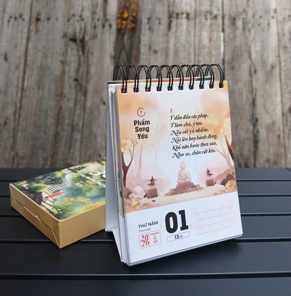 Sách Lịch bàn 2026 - Kinh Pháp Cú (365 ngày)