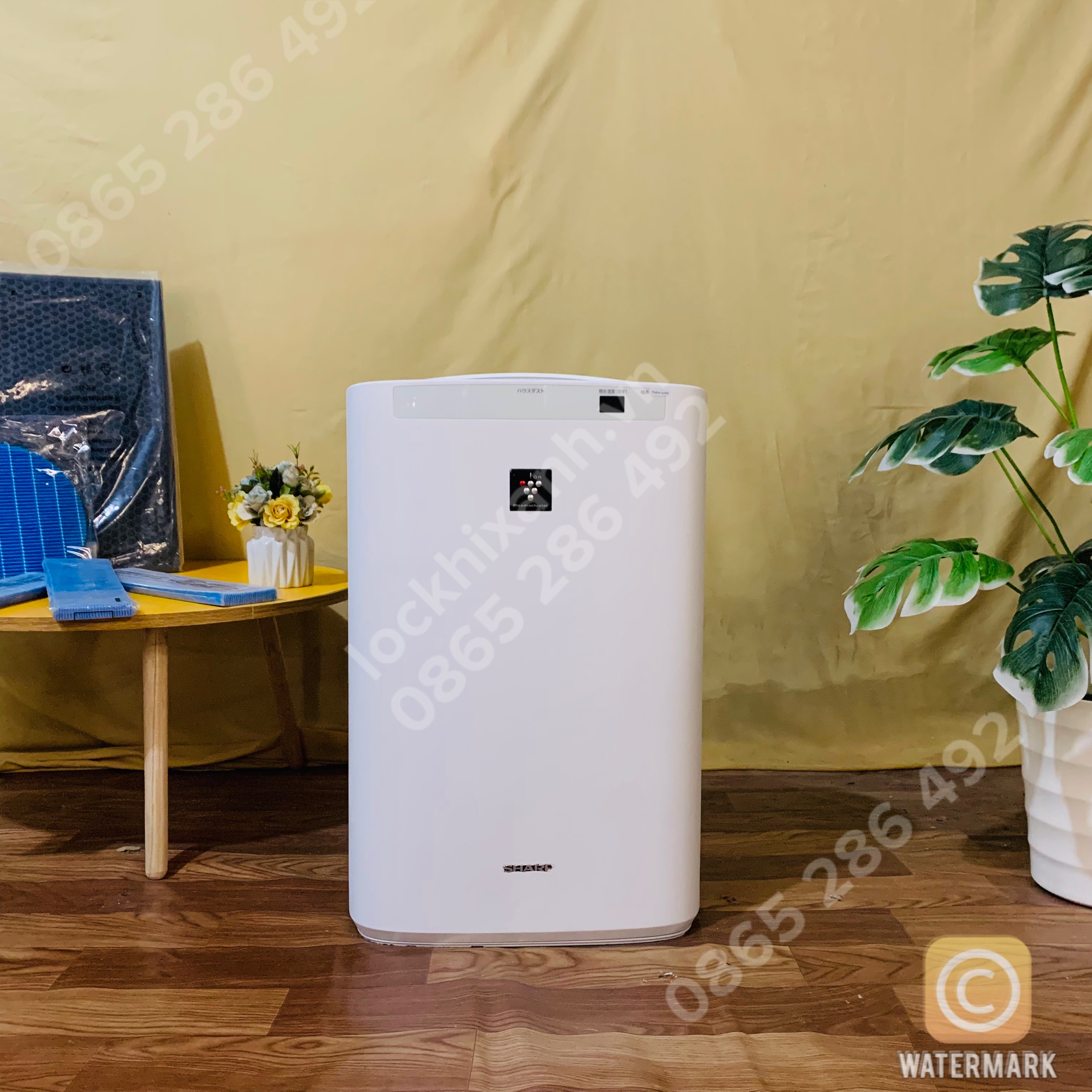 Máy lọc không khí giá rẻ Sharp KC 45-50 hiển thị độ ẩm, bù ẩm, khử khuẩn, lọc bụi mịn, màng lọc thay mới