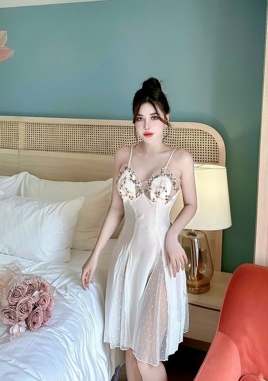 Váy Ngủ Hoa Hai Dây - B.Lingerie