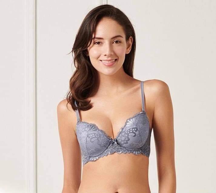 Aó lót ren Triumph D 337 WHU - Màu xám xanh  - có gọng , mút dầy , mút có thể tháo rời