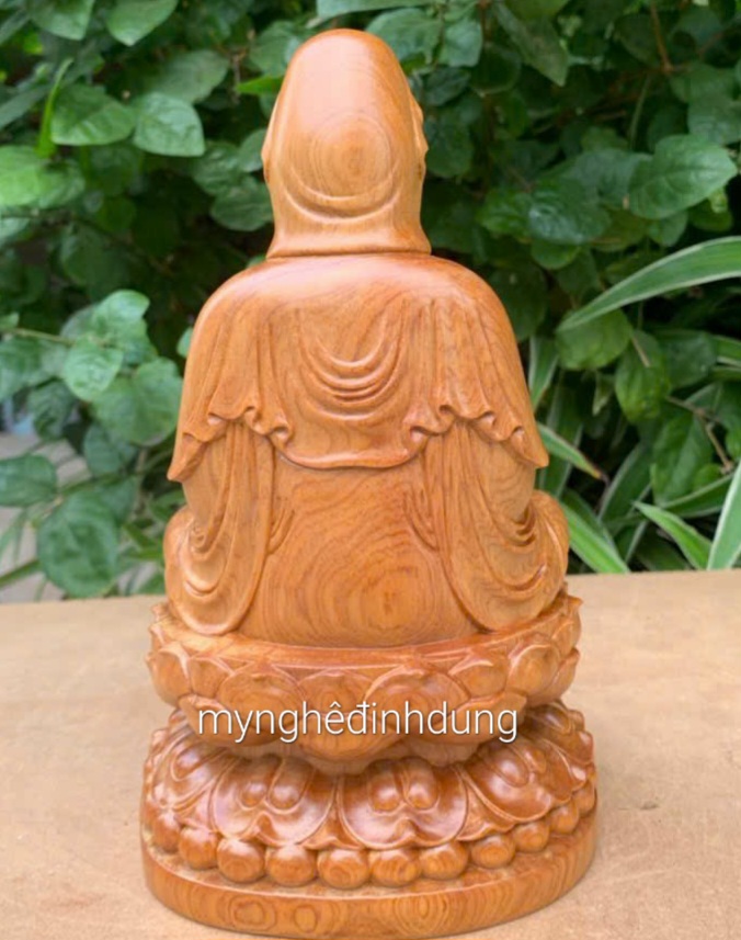 Tượng phật bà quan âm bồ bằng gỗ bách xanh thơm nức kt cao 20×12cm