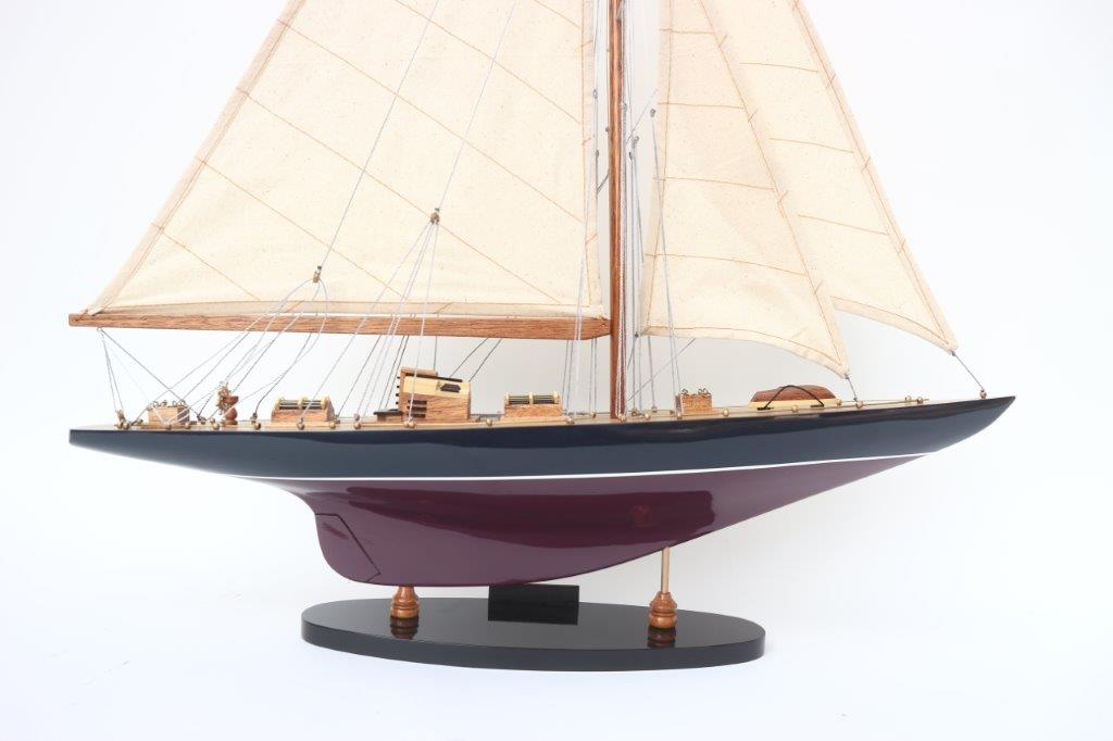 Mô hình du thuyền đua ENDEAVOUR  - 60cm