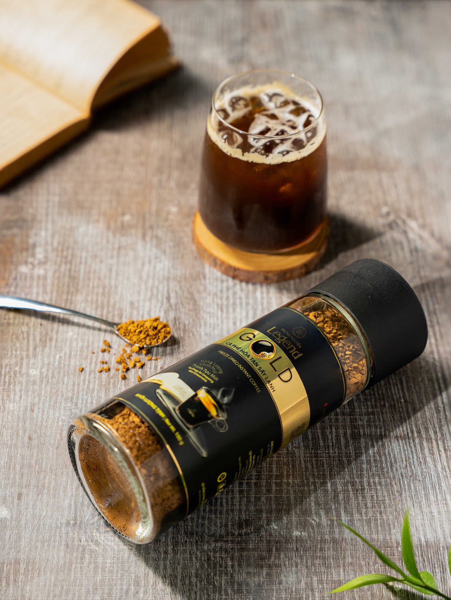 Cà Phê Hòa Tan Sấy Lạnh Trung Nguyên Legend Gold 100g – Hũ Thủy Tinh Sang Trọng, Gu Đậm Đà