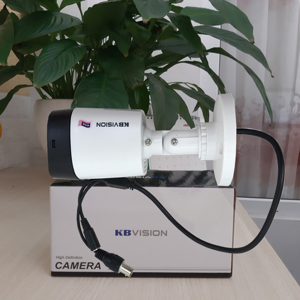 Trọn bộ 4 camera Kbvision 2.0M thương hiệu mỹ, bao gồm ổ cứng, dây và nguồn (Lắp đặt rất dễ dàng) - Hàng Chính Hãng