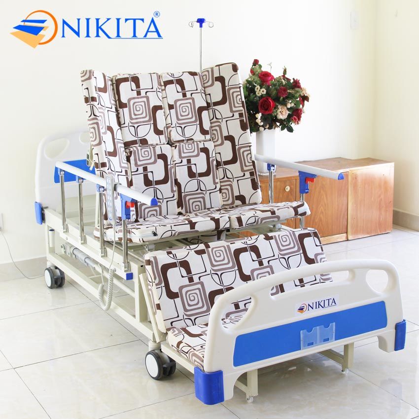 Giường bệnh nhân đa chức năng NIKITA DCN16 - Nâng đầu, Nâng chân, nghiêng trái phải, bô vê sinh, gội đầu, remote