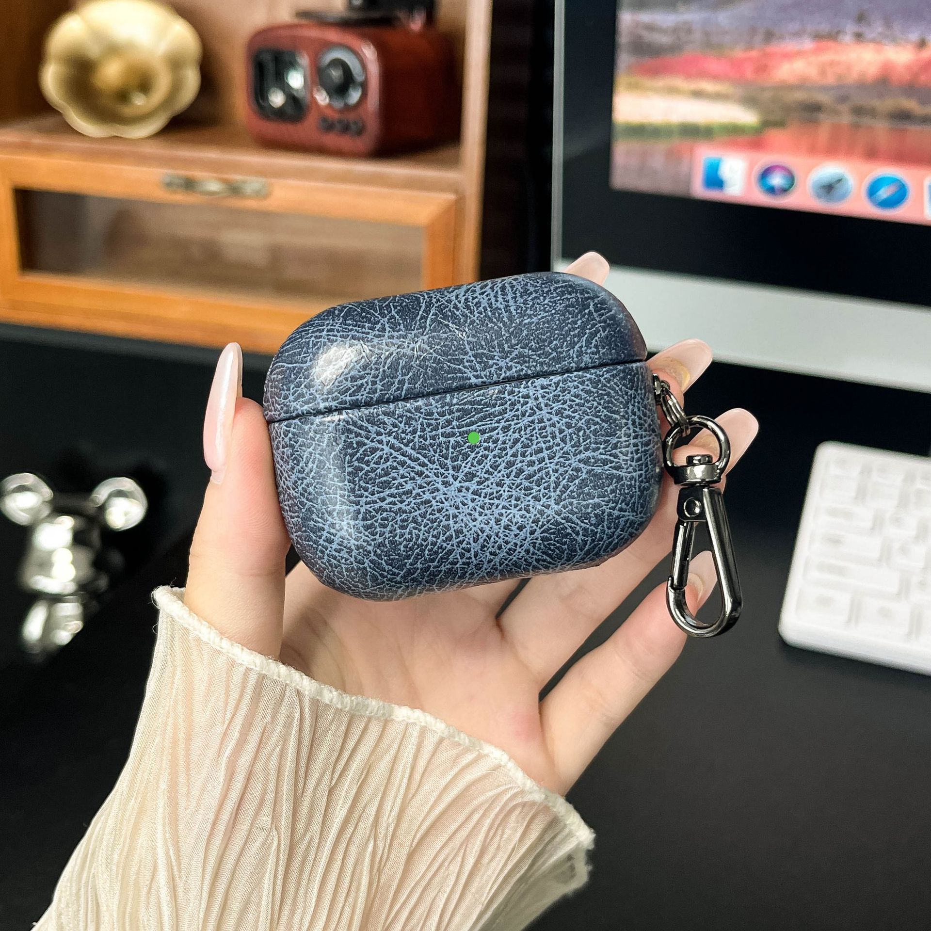 Bao Case da PU dầu cho Airpods Pro 2 / Airpods 4 - Hàng Chính Hãng