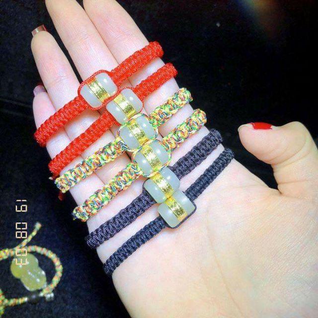 Vòng tết lu ngọc