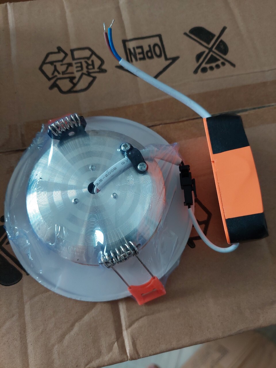 Combo 50 led âm trần 7w-3 màu viền vàng