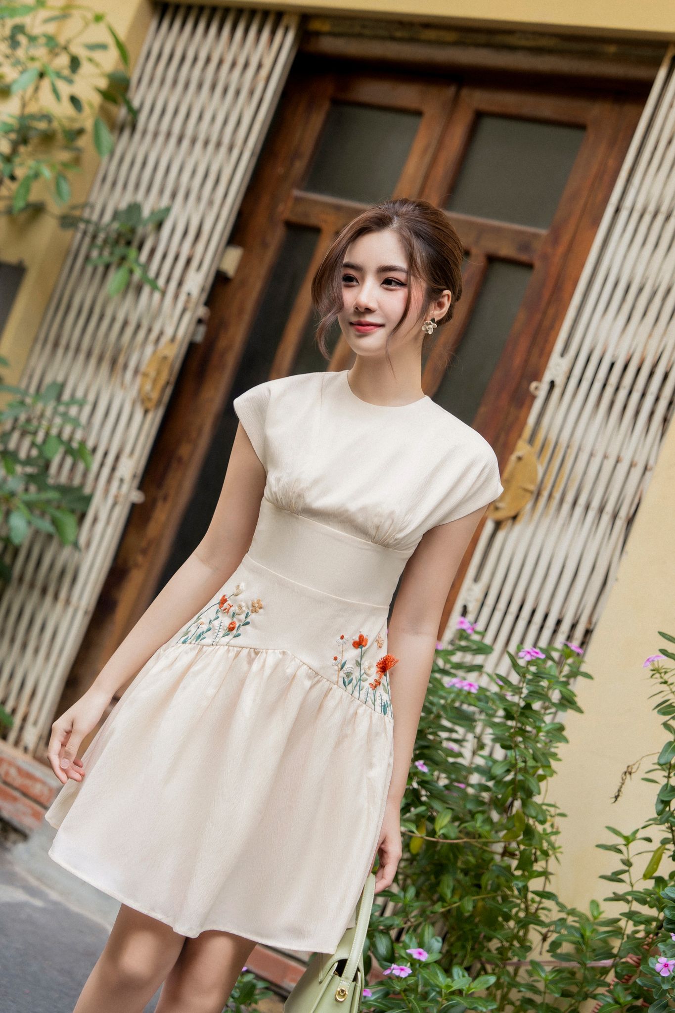 OLV - Đầm Lasya Sided Embro Dress