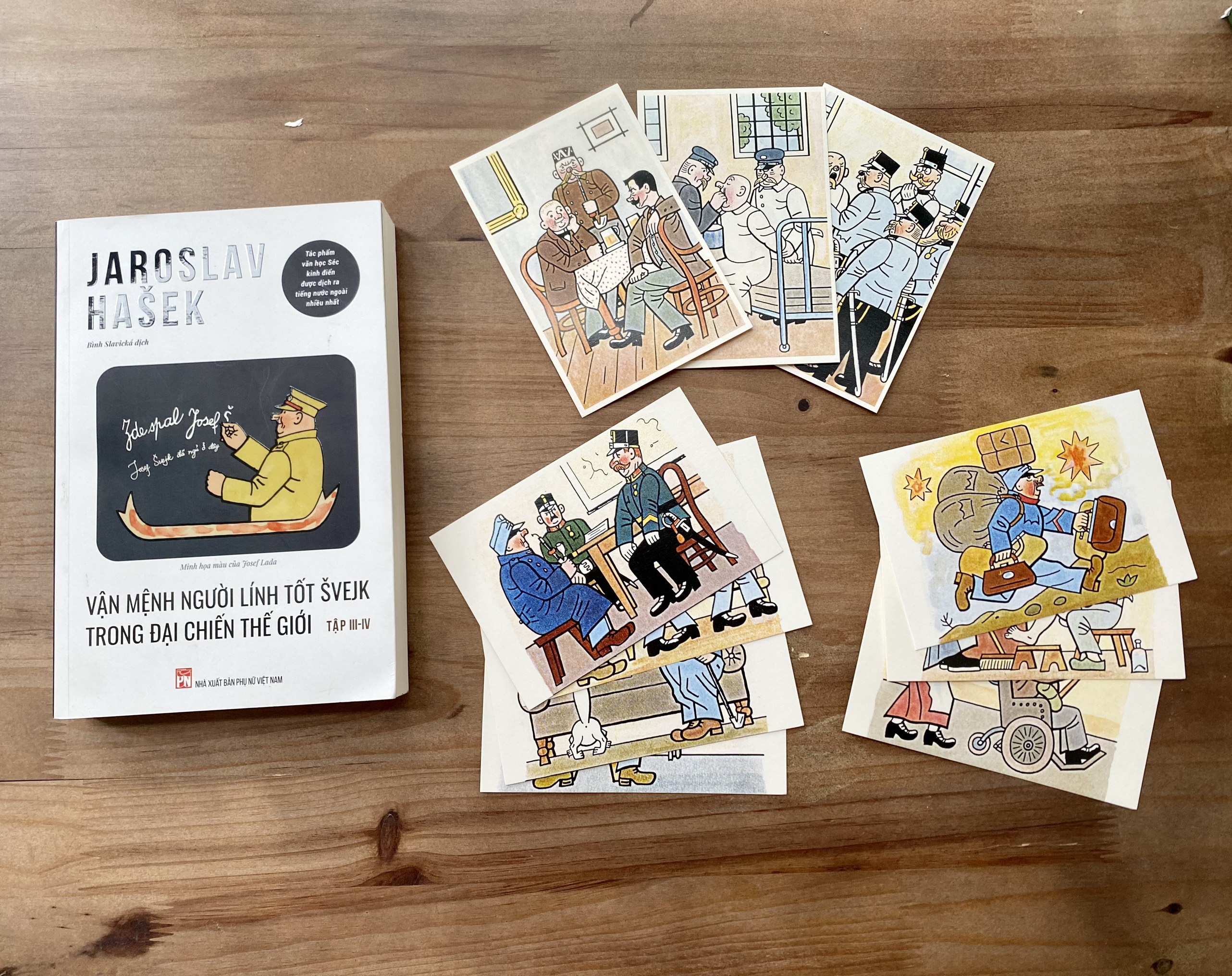 Trọn bộ Vận Mệnh Người Lính Tốt Švejk Trong Đại Chiến Thế Giới - Kèm Postcard