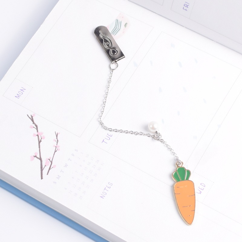 Bookmark Kẹp Sách Kim Loại Phối Charm Đáng Yêu