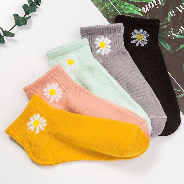 Lố 10 đôi Tất nữ/ Vớ nữ cổ trụ cotton trơn họa tiết hoa cúc họa mi thanh nhã.