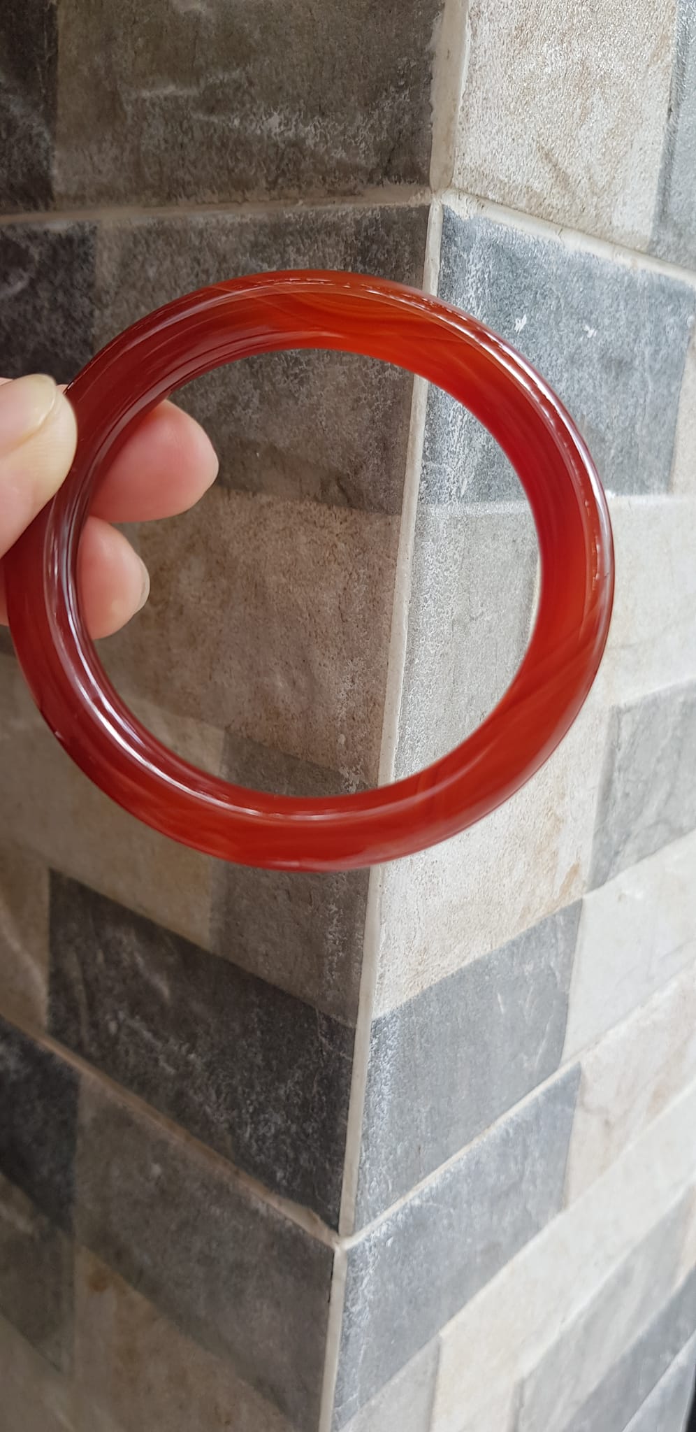 Vòng tay nữ đá mã não đỏ tươi vân đẹp mới Vòng Ni 55mm x cọng 9mm Nữ mệnh hỏa mệnh thổ 53kg - 62kg đeo ạ