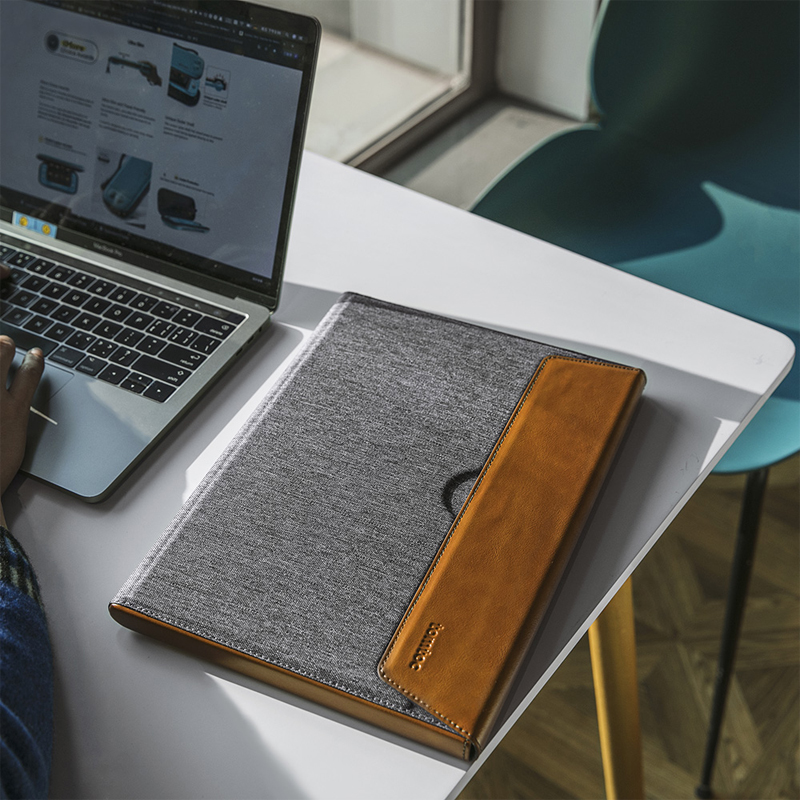 Túi chống sốc Macbook Pro 16" TOMTOC Premium Leather - H15-E01Y - Hàng Chính Hãng