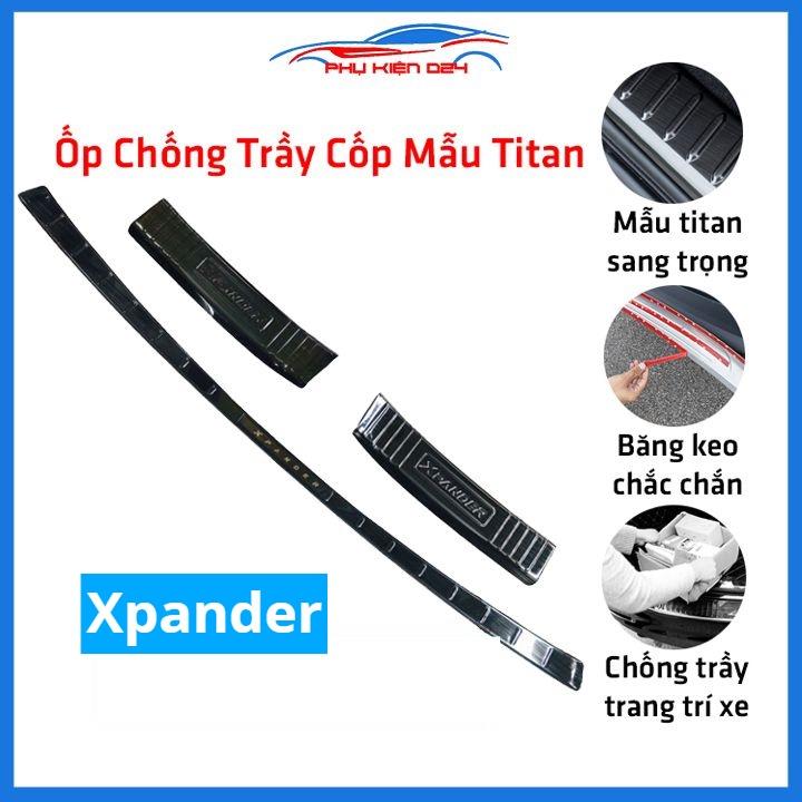 Ốp chống trầy cốp Xpander thép không gỉ vân titan bảo vệ xe chống va đập