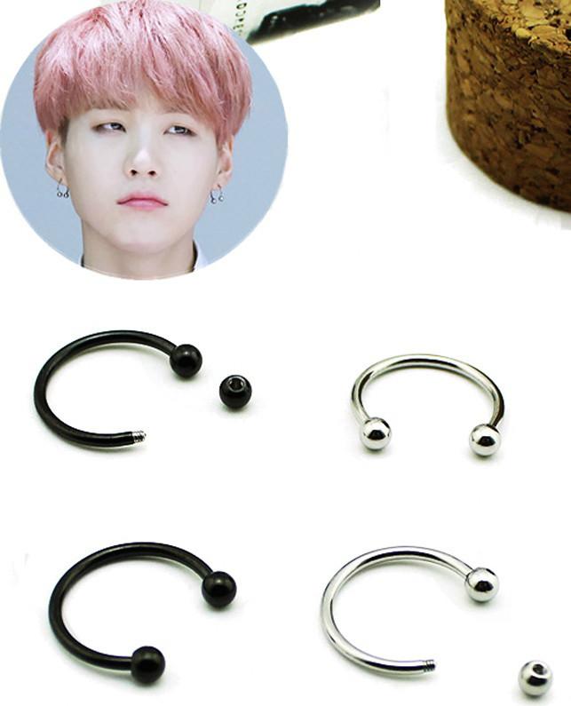 Khuyên tai bông tai Titan chữ U idol SUGA BTS style unisex