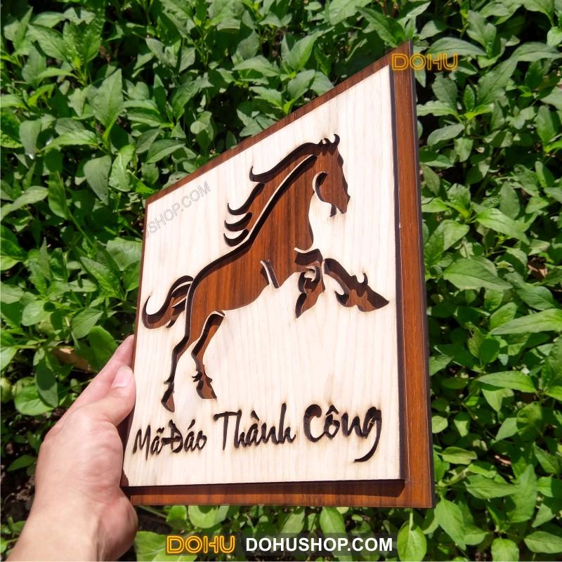 Tranh Gỗ Treo Tường Handmade DOHU010: Mã Đáo Thành Công - Thiết Kế Đơn Giản, Độc Lạ, Sang Trọng