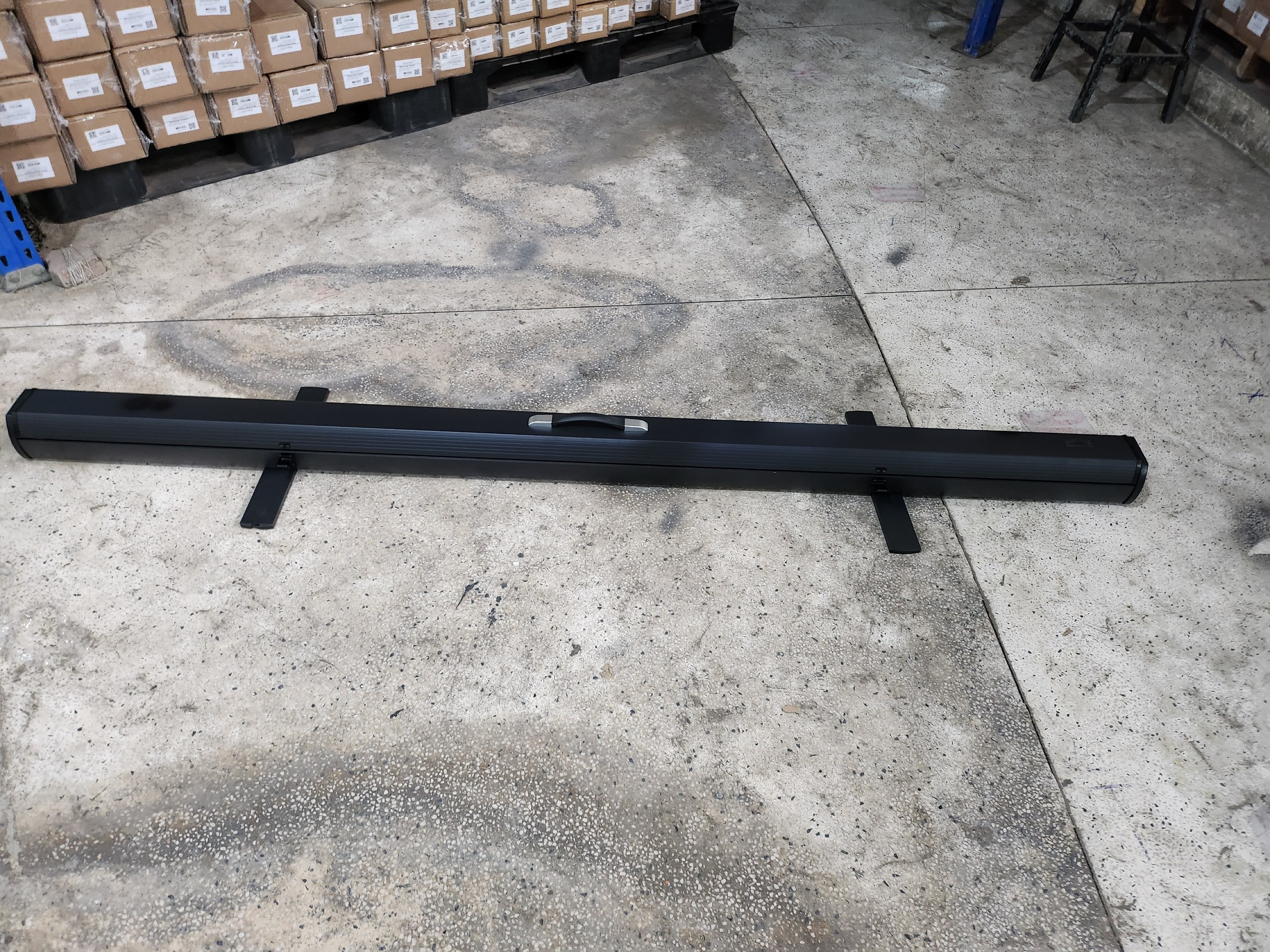 Màn chiếu để sàn tiện lợi di động Apollo kích thước 50 inch, 60 inch, 80 inch, 90 inch- Hàng nhập khẩu
