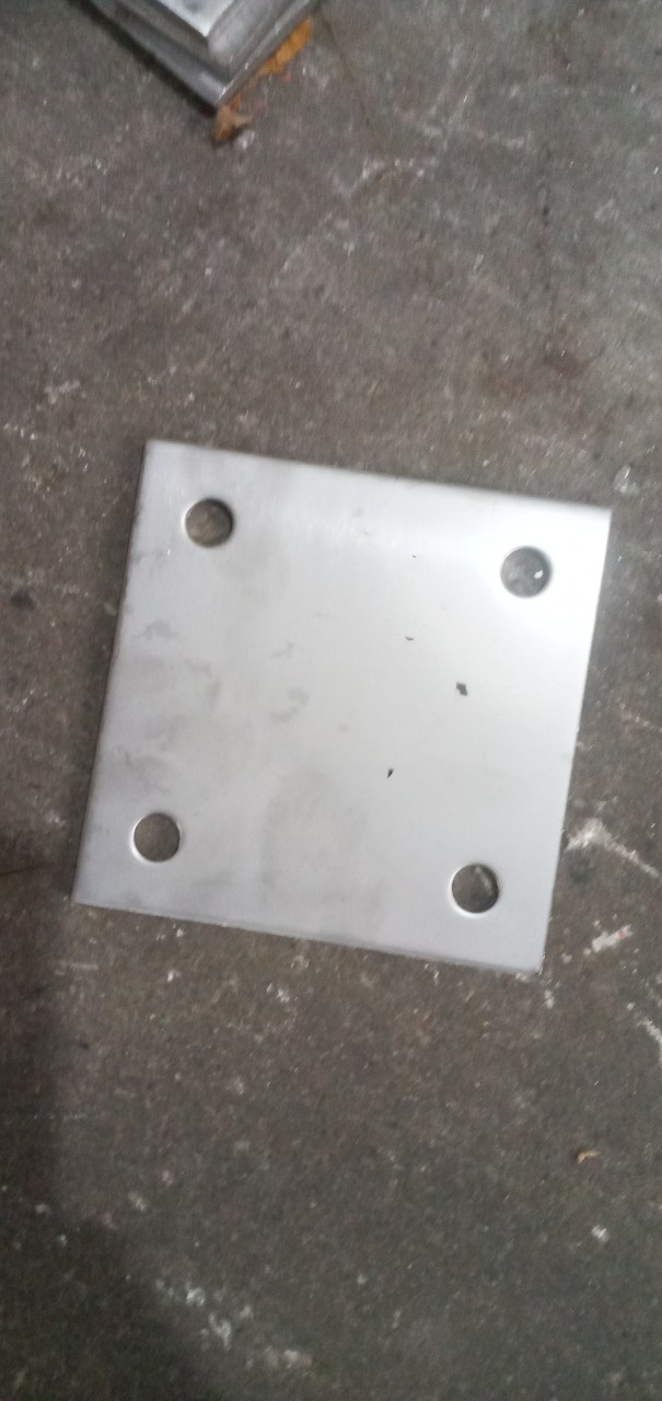 Bản mã inox 304 ,dày 3mm ,kt 10x10cm