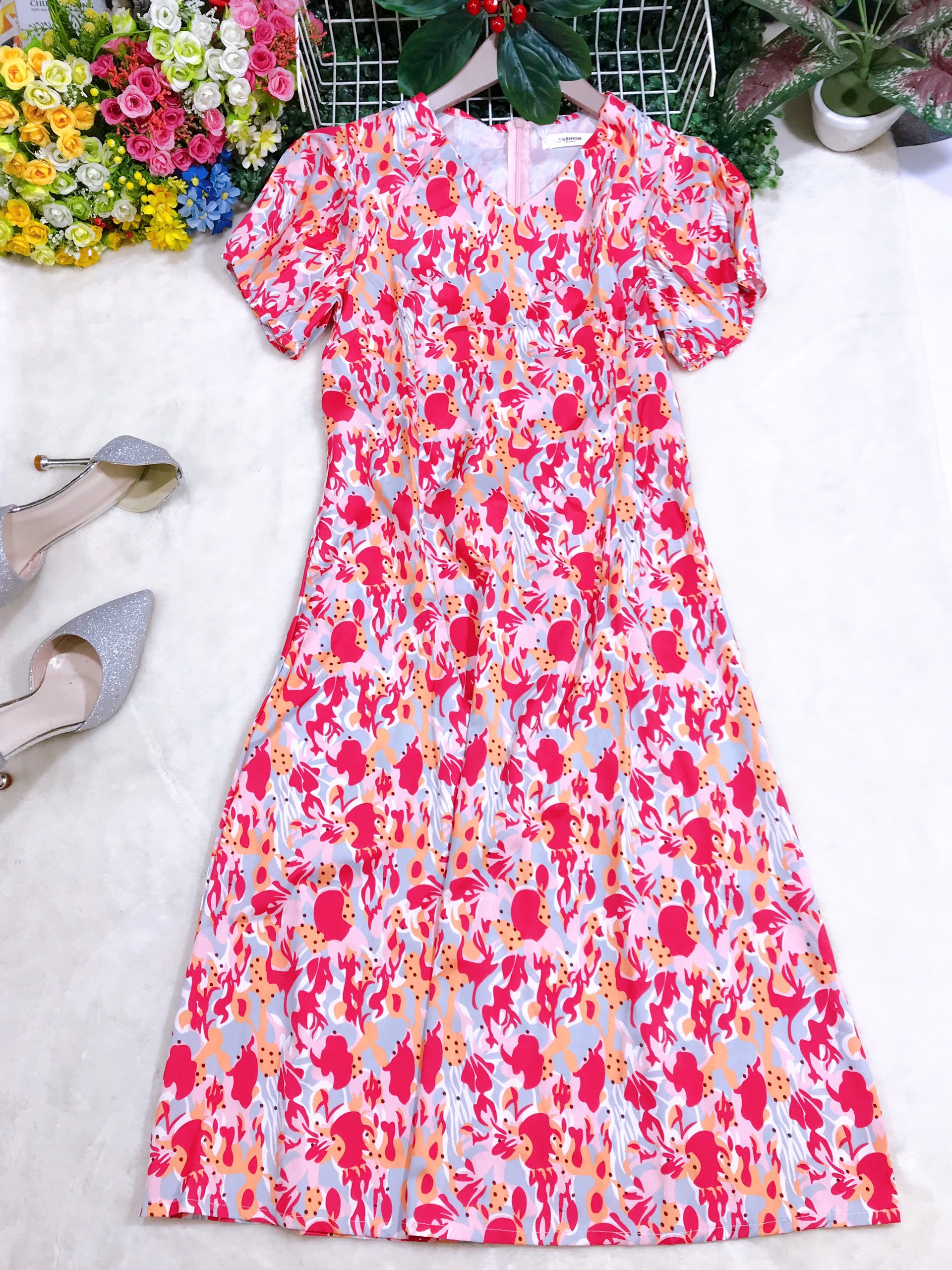 Đầm suông hoa nhí tay phồng vintage - VN221901