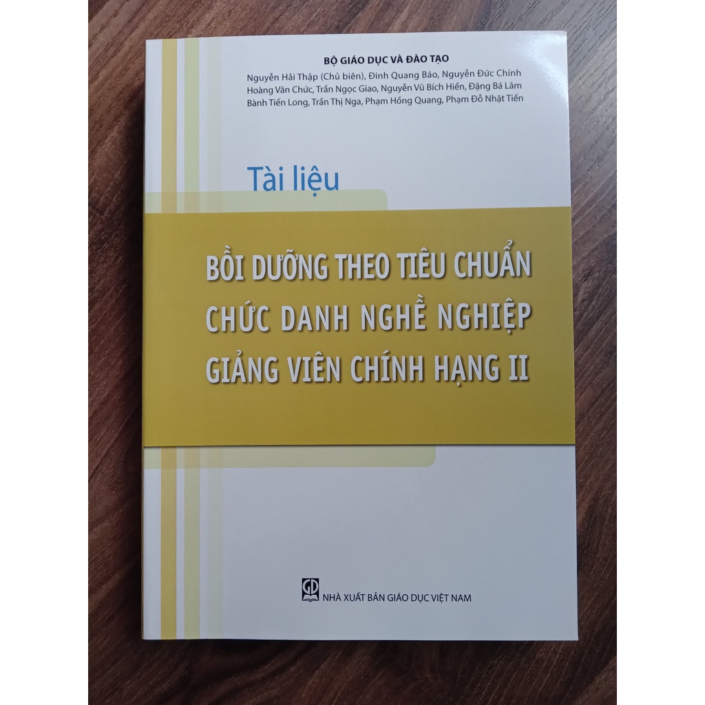 Sách - Tài Liệu Bồi Dưỡng Theo Tiêu Chuẩn Chức Danh Nghề Nghiệp Giảng Viên Cao Cấp Hạng I + Hạng II