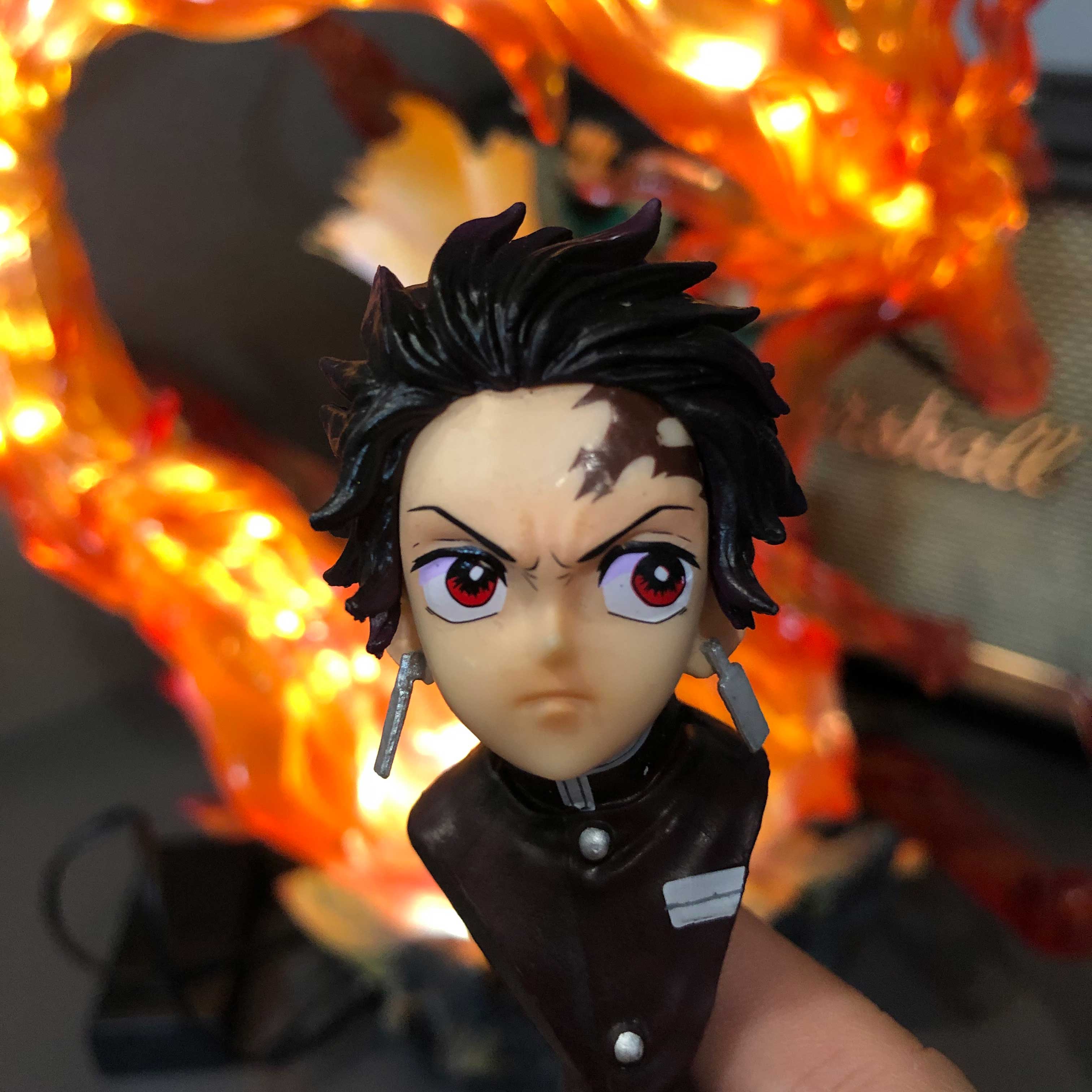 Mô hình Kamado Tanjiro Hỏa Xa 30 cm có LED - Kimetsu No Yaiba