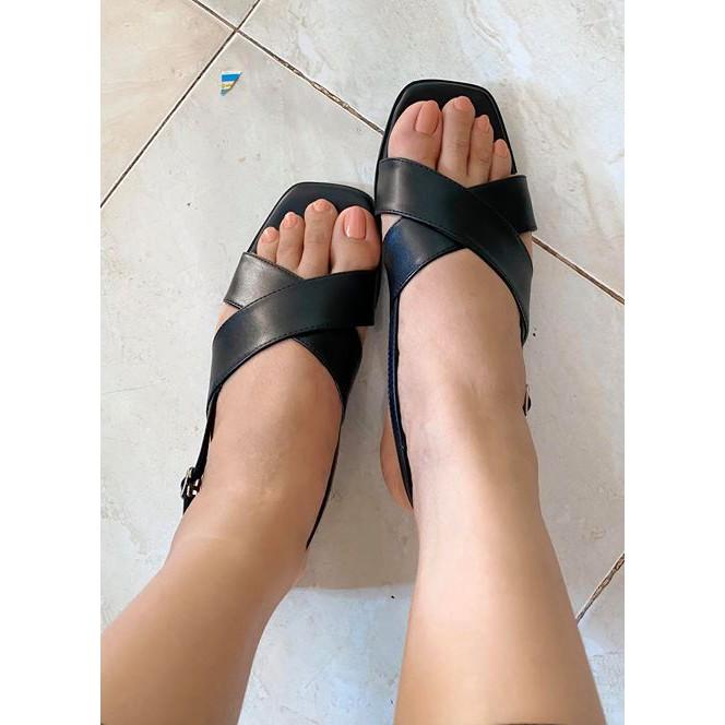 Giày sandal big size bệt quai chéo phong cách màu đen Himi187  Himistore