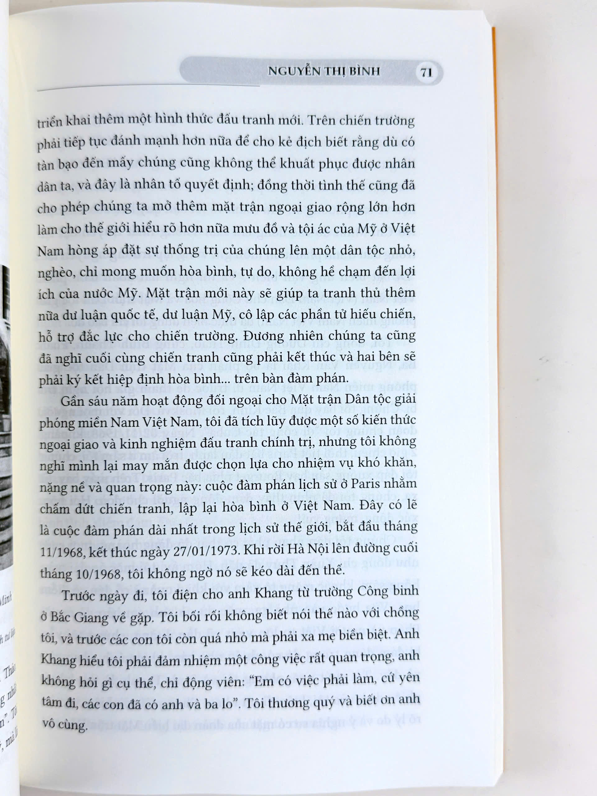 Sách Hồi Ký Nguyễn Thị Bình: Gia Đình, Bạn Bè Và Đất Nước (Phiên Bản Bìa Mềm) - Tái Bản 2025