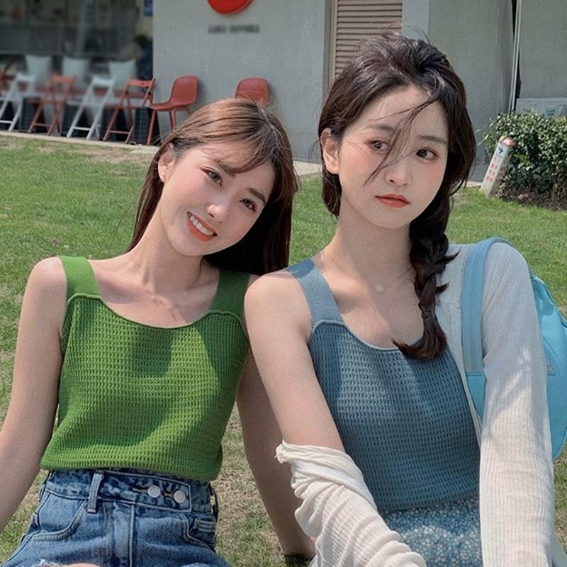 Áo Croptop Dệt Kim Sát Nách Cổ Vuông Màu Trơn Xinh Xắn Cho Nữ