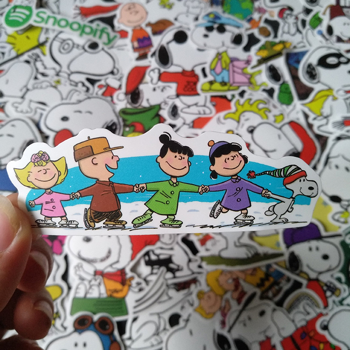 Bộ Sticker dán cao cấp chủ đề SNOOPY - Dùng dán Xe, dán mũ bảo hiểm, dán Laptop