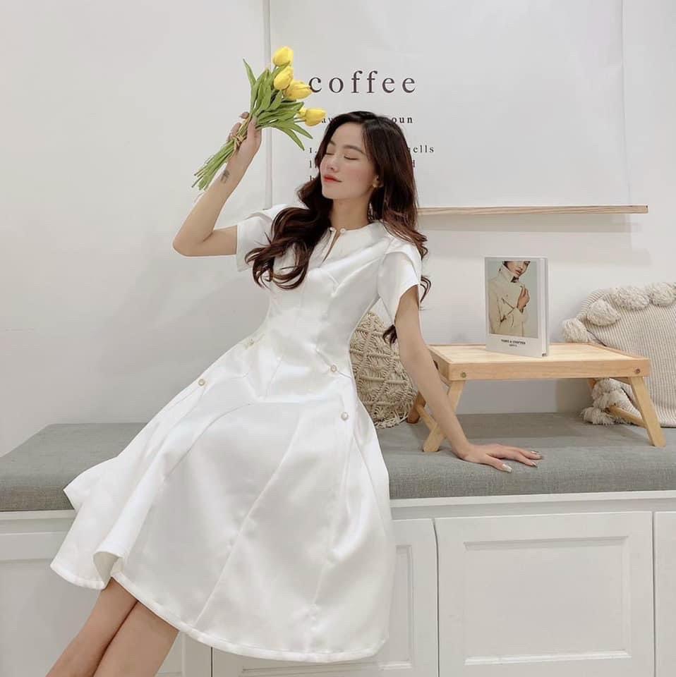 ĐẦM XOÈ TAPTA CỔ XẺ KẾT NÚT NGỌC 13031