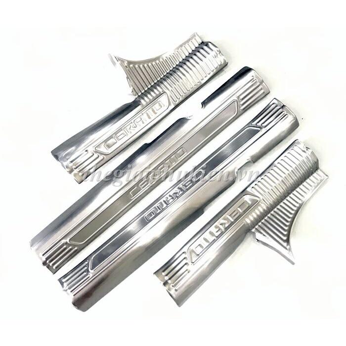 BỘ SẢN PHẨM Nẹp bước chân và ốp chống trầy cốp Kia Cerato 2019-2020 - Mẫu Inox